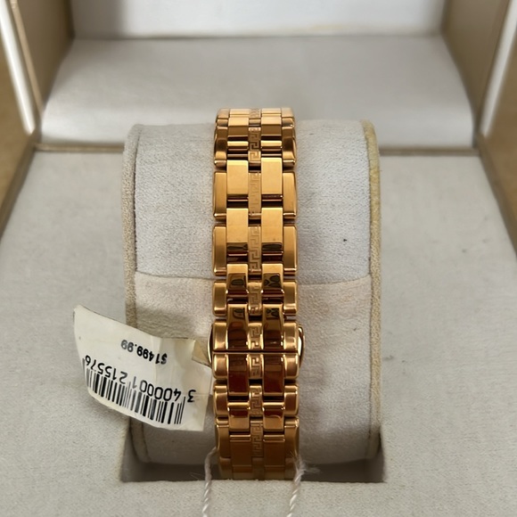 Versace watch - Picture 8 of 9